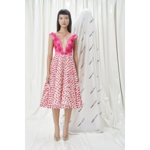 Đầm xoè hồng xếp li